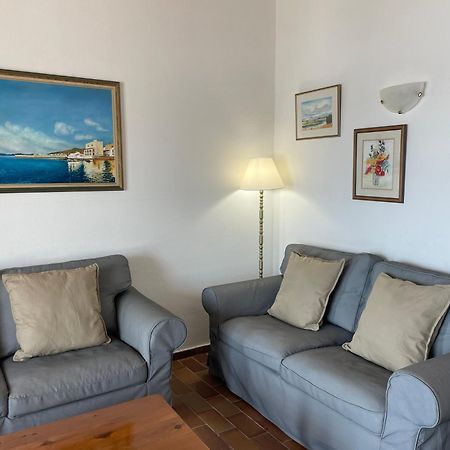 Es Castell 2 4 By Som Menorca Apartamento Fornells  Exterior foto